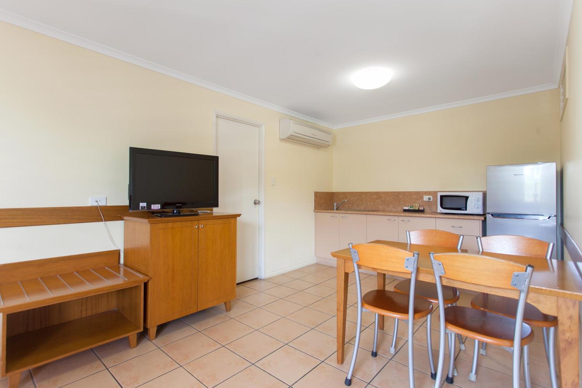Windmill Motel & Events Centre Mackay Esterno foto