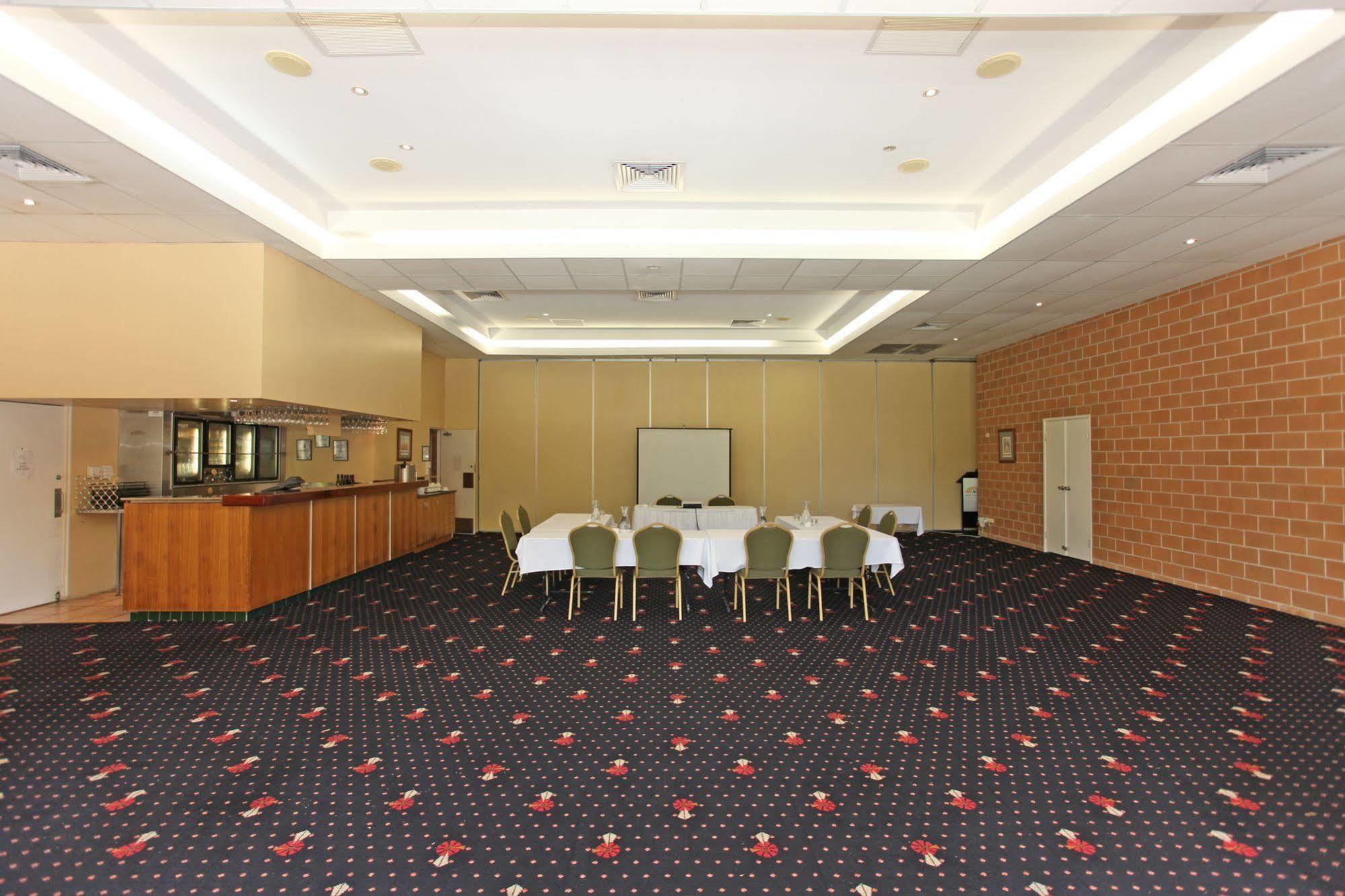 Windmill Motel & Events Centre Mackay Esterno foto